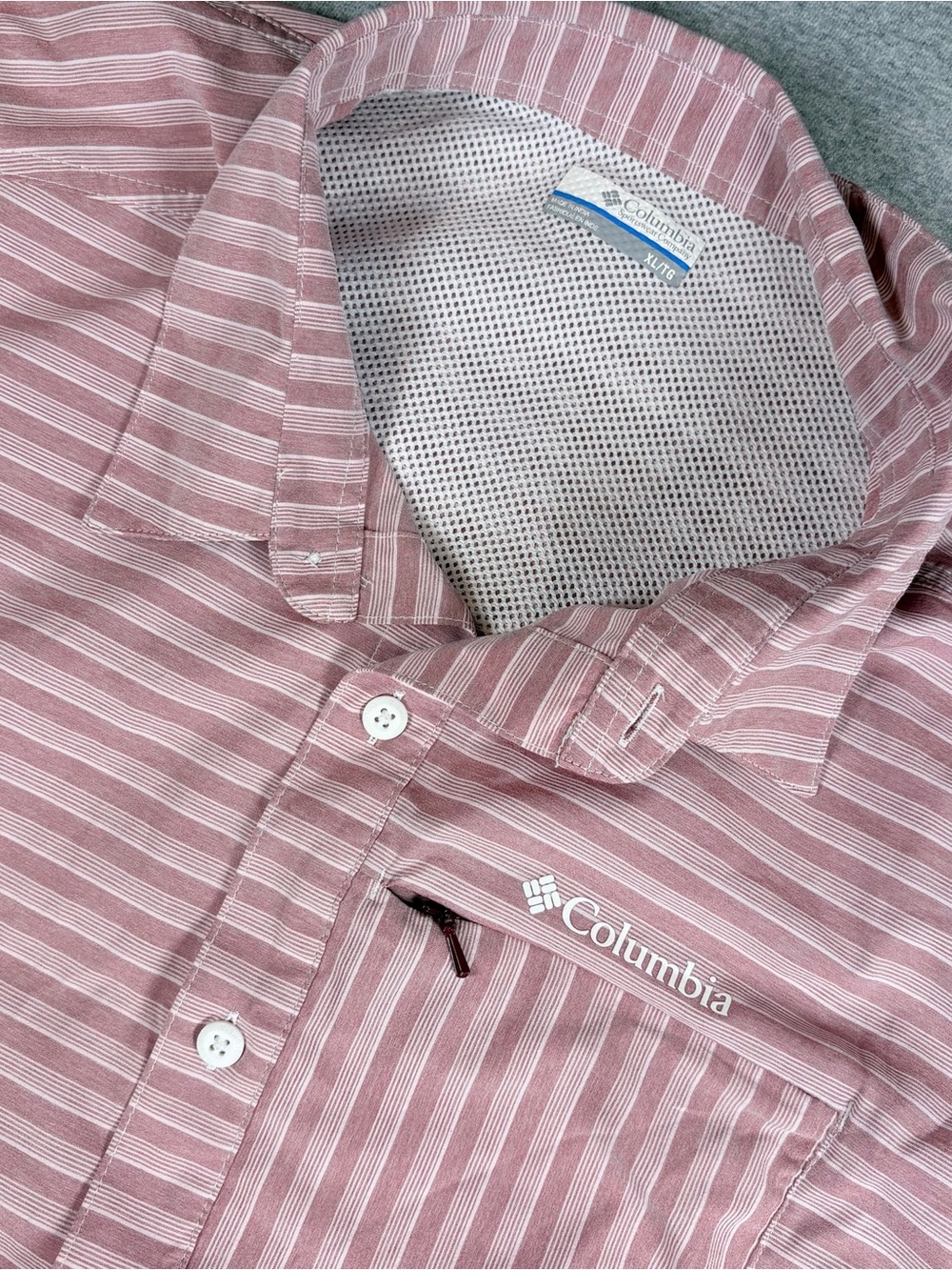 Columbia Omni Shade Twisted Flight Shirt Mens XL Striped Outdoor Casual